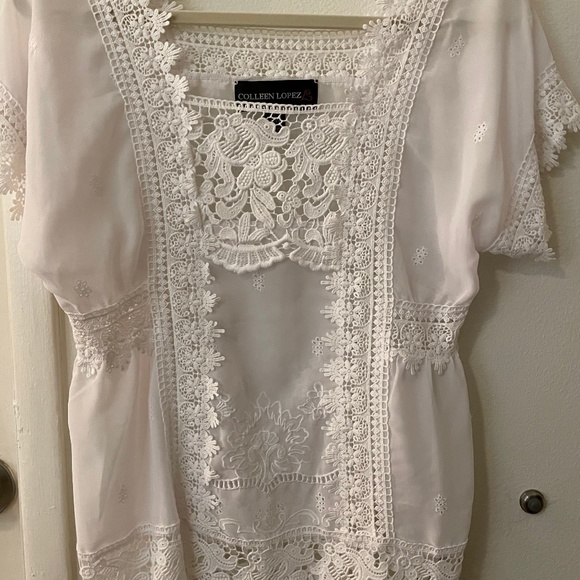 NEW~ NEVER Worn Colleen Lopez Lace Blouse SZ Small - Picture 1 of 3
